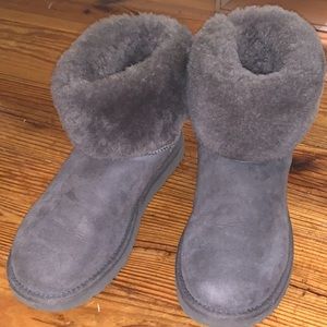 Classic Short Grey Uggs